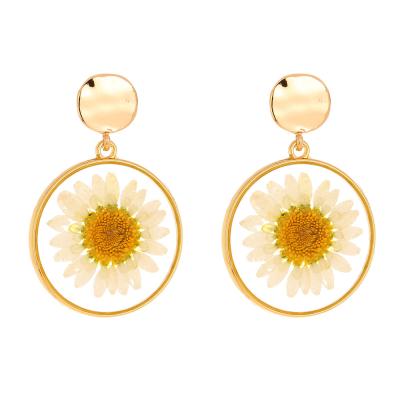 China FASHIONABLE Statement Chrysanthemum Hoop Earrings Women Jewelry for sale