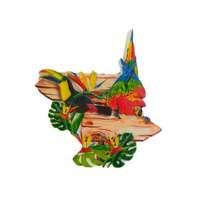 China Custom Eco-Friendly Decoration Souvenir Parrot Polyresin Fridge Magnet Magnets for sale