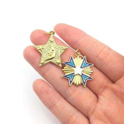 China Christmas CLASSIC Wholesale Accessory Charms Star Badge Necklace Bracelet Earrings Jewelry Findings Gold Plated Pendant Craft Supplier for sale