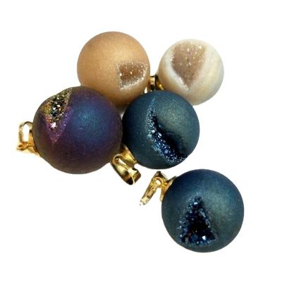 China Real Crystal Quartz Agate Geode Loose Natural Blue Sphere Stones Ball Druzy Star Jewelry Gemstone Necklace Earrings Pendant Making for sale