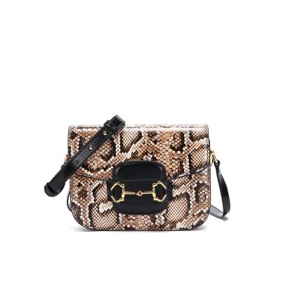 China Fashoion Winter&Fall 2021 Genuine Leather Handbags Snakeskin Printed Saddle Clutch Purse Luxury Handbags For Women for sale