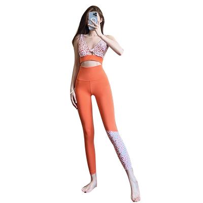 China European leopard print sexy butt lift suit women's fitness high waist bra sports professional running yoga suit two sets for sale