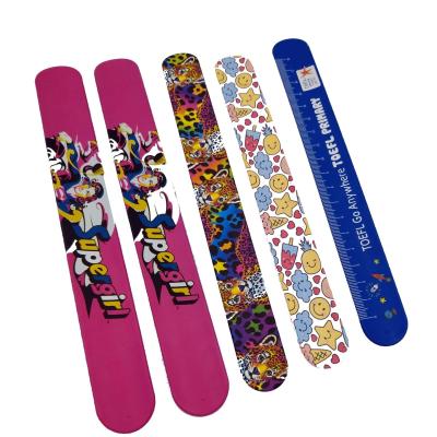 China Hot Promotional China Silicon Slap Band/Wholesale Rubber Slap Wristbands/Customized Snap Band for sale