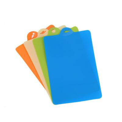 China Sustainable Custom Mini Non Slip Plastic Kitchen Accessories Cutting Boards Chopper for sale