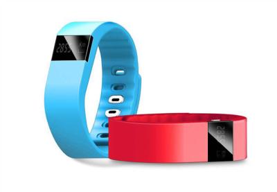 China Colorful Silicone Bluetooth Smart Fitness Bracelet Watch with Receiving Calls Black Red Blue for sale