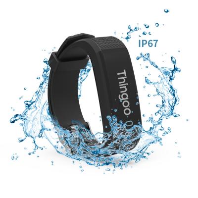 China Minew B8 touch screen bracelet social distancing wrist band alarm beacon ble 5 bluetooth ip67 waterproof tag with vibrator for sale