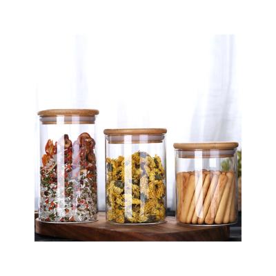 China Alternating Heat And Cold Without Crack Luxury High Borosilicate Glass Food Storage Jars With Lid 200ml 310ml 400ml Size Storage Jar And So On for sale