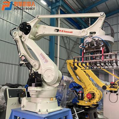 Cina CP180L Robot multifunzionale di palletizzazione Robot Kawasaki usato con carico di 180 kg in vendita