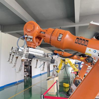 China Industrial Arc Welding Robot / Arc Welding Machine Precision Model Kr16 With 16 Kg Payload Arc Welding Glueing Handling for sale