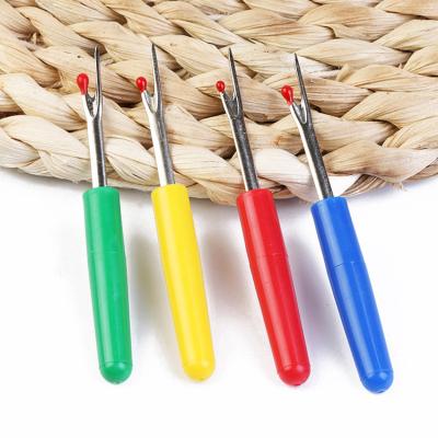 China 4pcs Handle Colorful Plastic Tailor Tool Thread Cutter Sewing Ripper Cutting Line for sale