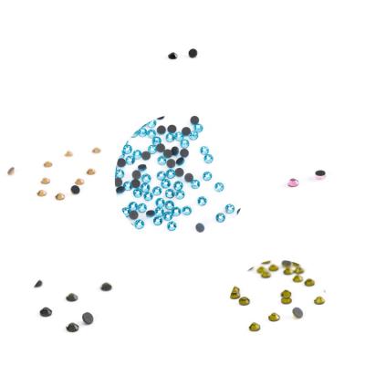 China 2mm washable, 3mm, 4mm, 5mm, 6mm Dmc blue green Crystal Glass Rhinestones Stones for sale