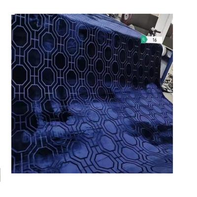 China Wangjun Washable Wholesale Luminous Red Embossed Outdoor Rugs Carpet Hallway Home Floor Mats Wedding Hotel Carpets for sale