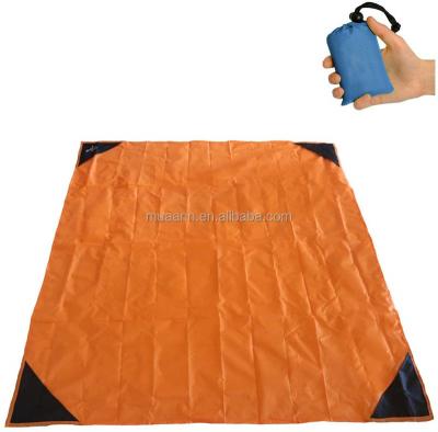 China Picnic Covering Mat Portable Pocket Mat Waterproof Sandproof Camping Beach Non-Slip Oversized Free Beach Sand for sale