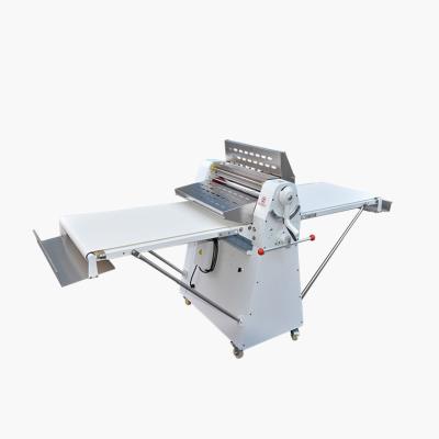 China Snack Factory Croissant Dough Sheeter Dough Sheeter Machine For Baking Equipment for sale