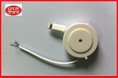 China PVC ABS 70cm One Way Retractable Cable Stripped To iPhone5 Data for sale