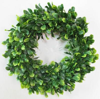 China PE Factory Wholesale Artificial Greenery Garland Plastic Artificial Wreath Leaf Garland Wedding Decor Faux Greenery for sale