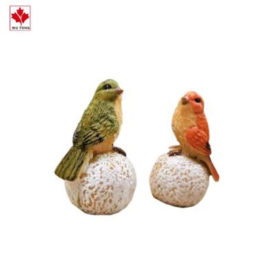 China Europe Cute Animal Crafts Resin Bird On Stone Figurine Garden Decor for sale