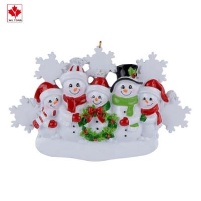 China Custom Resin Resin Ornament Snowman Family Christmas Ornament for sale