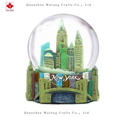 China Custom Europe resin tourist attractions landscape snowball for souvenir promotion for sale