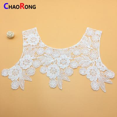 China CRN17320 Viable Blouses Use Square Neck Lace Designs Machine Embroidery Lace Collar for sale