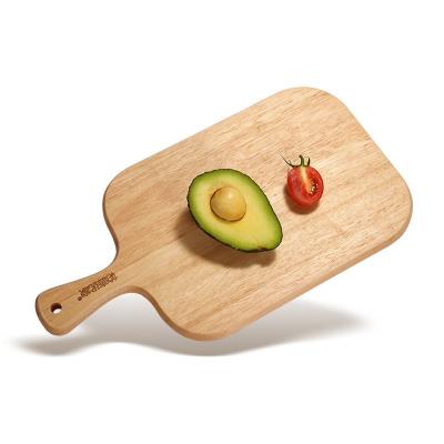 China Sustainable Hardwood Cutting Boards Wooden Kitchen Tableware Chopper With Handle for sale