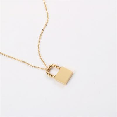 China FASHIONABLE Stainless Steel Lock Delicacy Women Pendant Necklace 18k Gold Plated Chain Layered Necklace For Women for sale