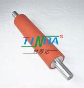 China Long-Lasting Industrial Rubber Roller Durable For Consistent Printing Results for sale