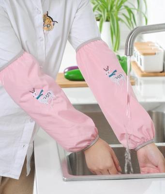 China Drinks / Food Kitchen Animal Pattern Embroidered Water Resistant Kitchen Operating Sleeves for sale