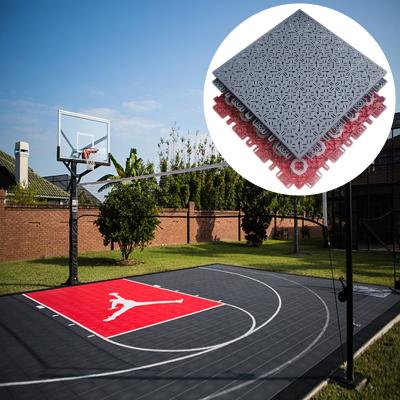 Cina Pavimenti interlacciati Pp Pvc Vinyl Multi Sport Pavimenti da campo sportivo Pavimenti piastrelle Campo da basket all'aperto in vendita