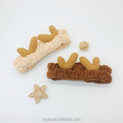 China Sweet And Skin-Friendly Cute Christmas Girls Headbands Korea Designs Latest Makeup Logo Velvet Bow Headband Private Label for sale