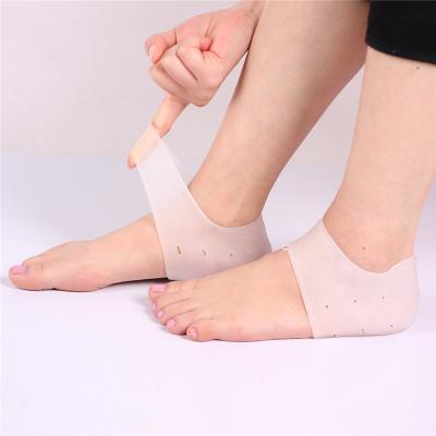 China Soft Silicone Foot Protector Product Gel Heel Protector Sock Gel Socks Anti-Slip Insoles for sale