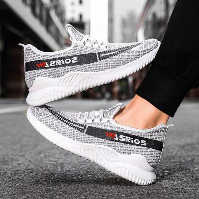 China CUSHIONING 2021 Low Price Fashion Cheap Casual Shoes Men Sport Shoes Non Slip Luxury Designer Male Running Shoes Sport Sneakers For Men for sale