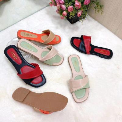 China Fashion Trend Cheap Designer Women Beach Sandals 2021 Fashion Summer Girls Flat Sandals Shoes For Women Slipper Women Sandals for sale