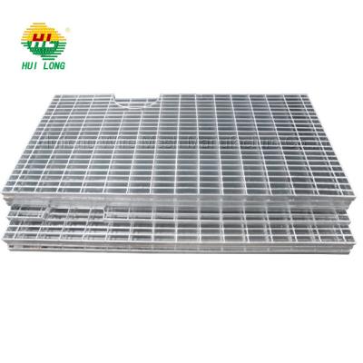 China Floor Type Lta Pedestrian Grid With Checker Plate for sale