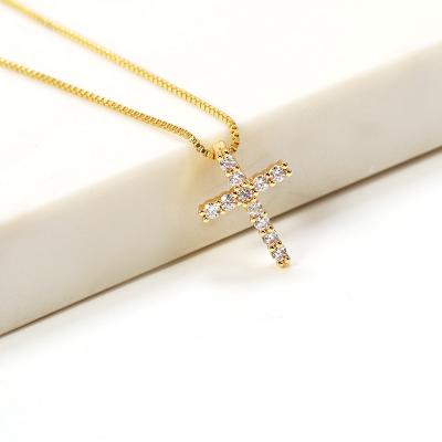 China CLASSIC Iced Out Crystal Small Diamond Brilliant Cross Pendant Charm Necklace for sale