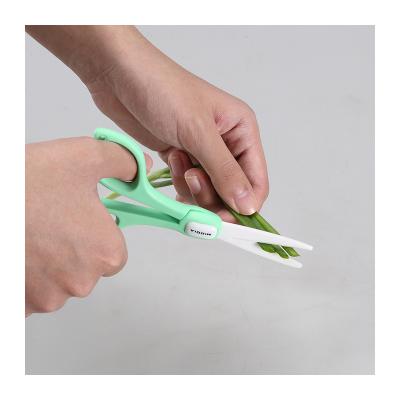 China 2 Inch PP Handle Food Cutting Kitchen Cutlery Zirconia Ceramic Salad Baby Scissors for sale