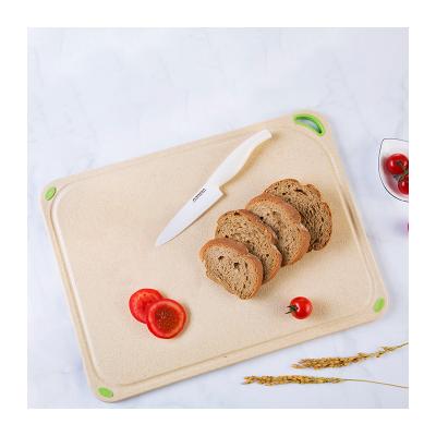 China Sustainable Rice Husk Fiber Cutting Board for Custom Kitchen Food Chopping by MIDDIA for sale