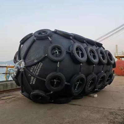 China Marine Pneumatic Dock Fenders, Pneumatic Rubber Boat Fenders For Boat And Marine, Dock Fenders for sale