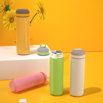 China PORTABLE Wholesale Custom Design 480ML Customized Logo Waterproof Insulated Portable Travel Vacuum Flask for sale