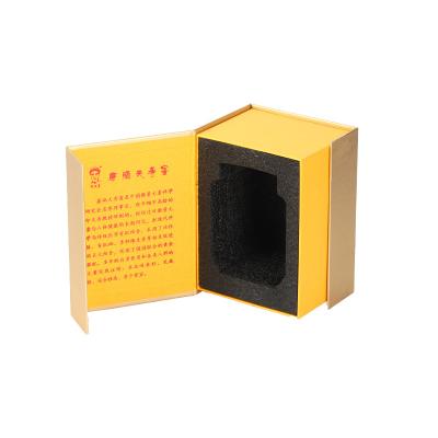 China Recyclable Fancy Magnetic Closure Book Form Paper Boxes Business Gift Boxes Magnetic Golden Packaging Boxes for sale