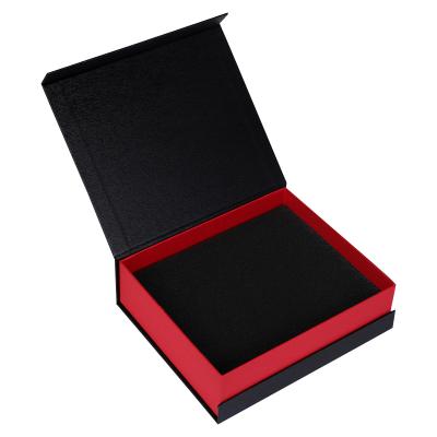 China Recyclable Luxury Custom Logo Printed Personalized Black Paper Magnetic Closure Gift Boxes for sale