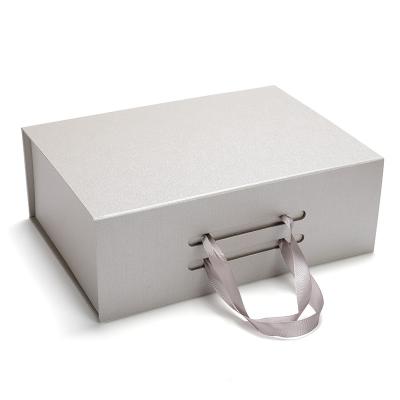 China Recyclable Gray Cardboard Folding Fold Up Packaging Shoes Box Foldable Box With Handle for sale