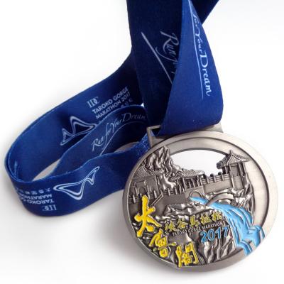 China Custom Metal Europe Sports Medals Marathon Medal Sports Souvenir Gift Shoes Shaped Running Medal for sale