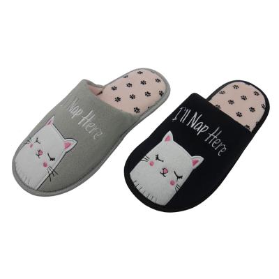 China Winter Indoor High Quality Women's Cute Cat Warm Comfortable Home Slippers Cartoon Black Slippers for sale