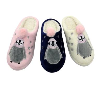 China Indoor cute animal soft cartoon penguin pattern warm house for lady TPR indoor outsole slipper for sale