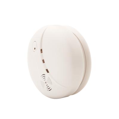 China Wireless Remote Control Wi-Fi Fire Alarm Sensor Home Security WiFi Fire Smoke Sensor Leak Detector By Tuya App for sale