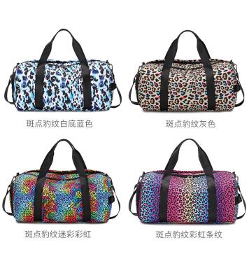 China Fasion leopard print anti-splash duffel duffel duffel bag travel one shoulder handbag sports yoga border bag new for sale