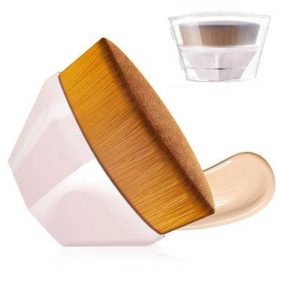 China Hot Selling Lirong 2021 Soft Hair Beauty Tools Diamond Shape Soft Flat Pink Small Makeup Foundation Liquid Brush With Plastic Cover for sale