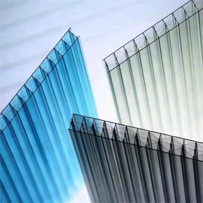 Κίνα 3mm 4mm 5mm 6mm 8mm 10mm 12mm Διαφανές Ανθεκτικό σε γρατζουνιές Διαφανές 4 x 8 ποδιών Δίδυμο τοίχωμα κούφιο φύλλο πολυκαρβονίου PC κούφιο φύλλο για στέγη και οικοδομικό υλικό προς πώληση