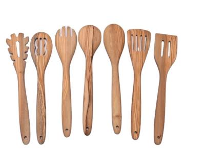 China 2021 Sustainable Hot Selling Cookware 7 Pieces Kitchen Accessories Eco-friendly Wooden Utensils Set for sale